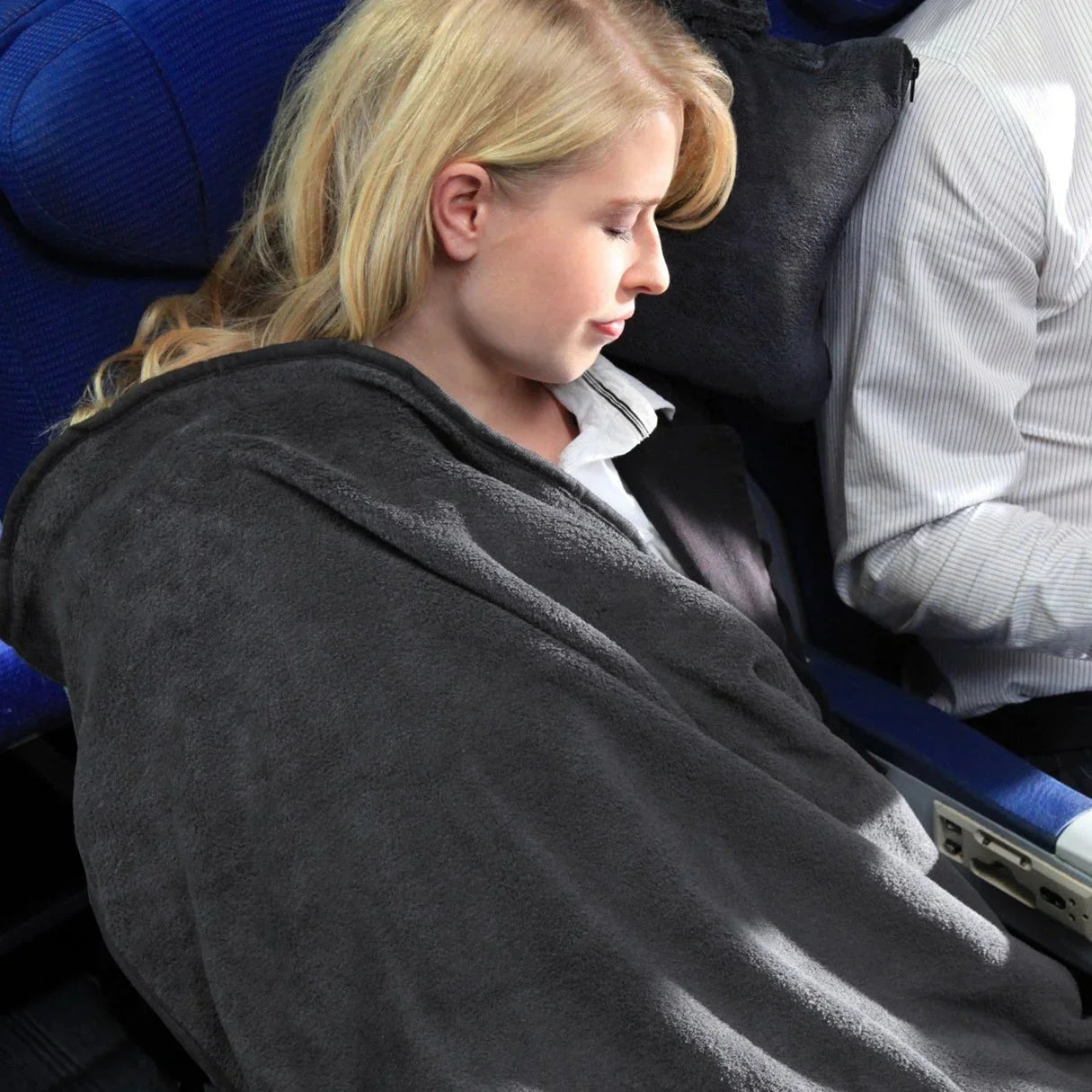 CABEAU Fold 'n Go Blanket - Charcoal Black - Tashqila CABEAU Fold 'n Go Blanket - Charcoal Black - Tashqila